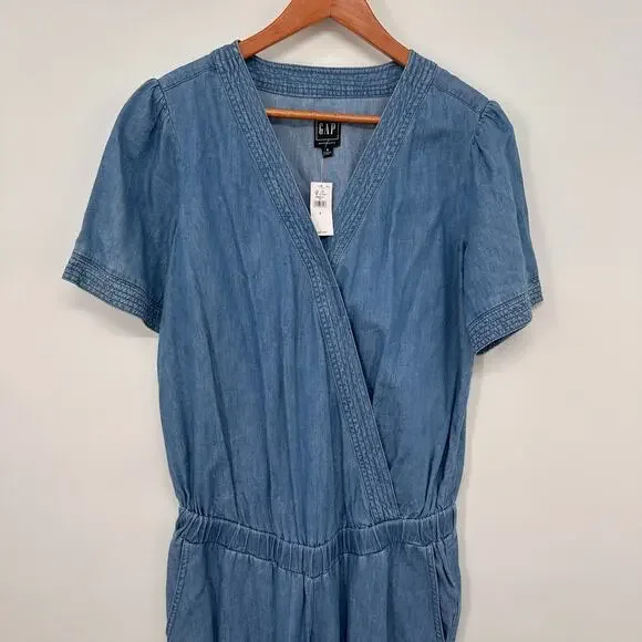 GAP MATERNITY NWT Chambray Denim Short Sleeve Maternity Jumpsuit // S - Picture 5 of 12